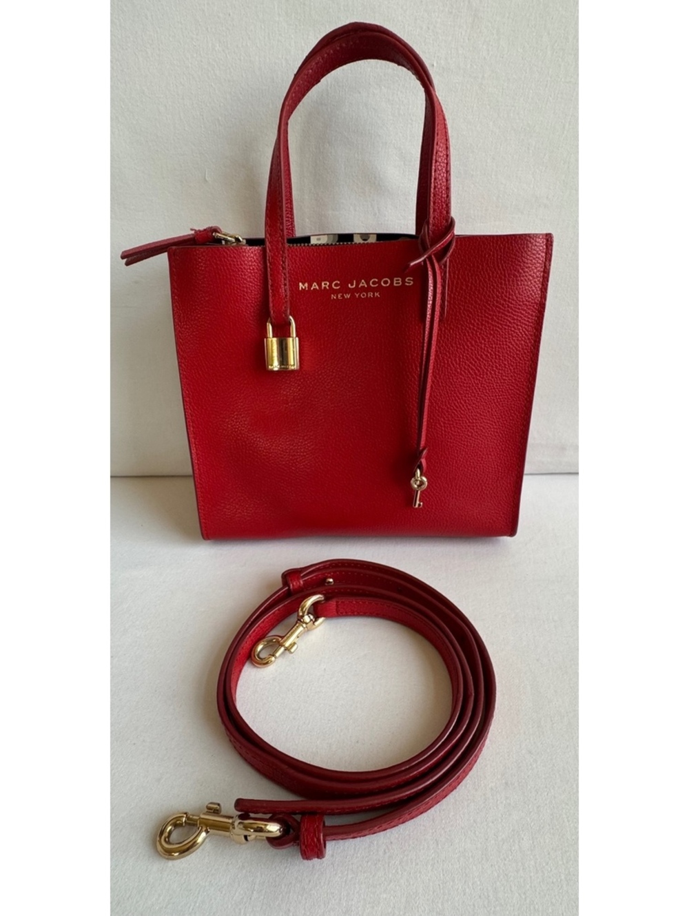 Marc Jacobs Mini Grind Tote Red Pebbled Leather Gold Lock Key 9x8x4